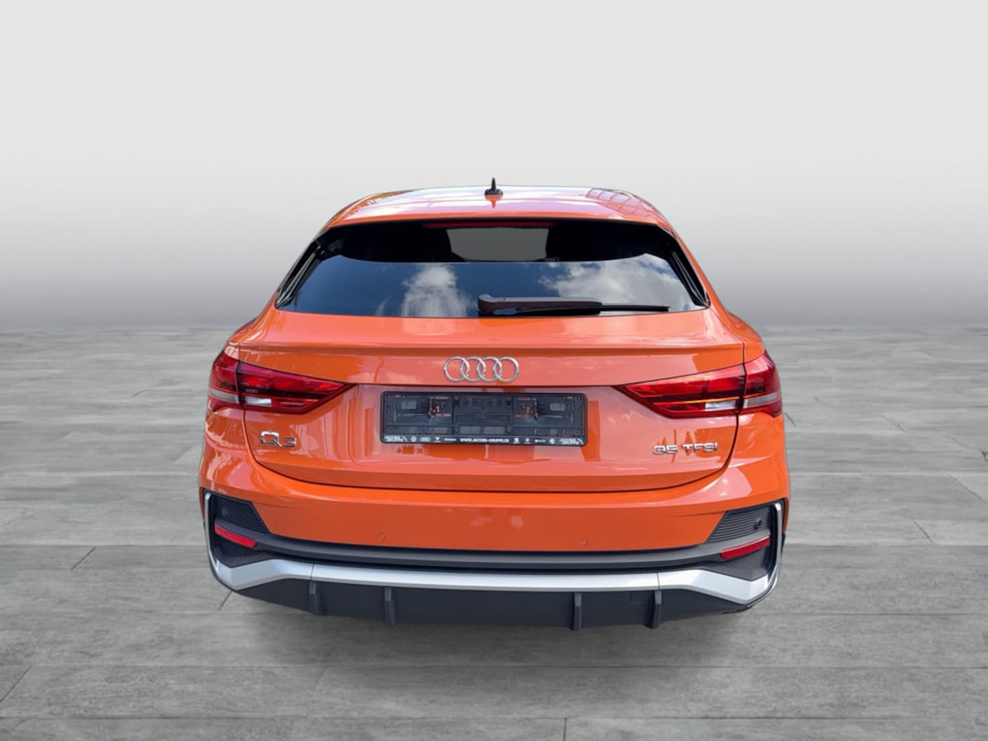 Bild über Audi Q3 Sportback S line 35 TFSI S tronic - für weitere Informationen kontaktieren Sie den Audi Partner