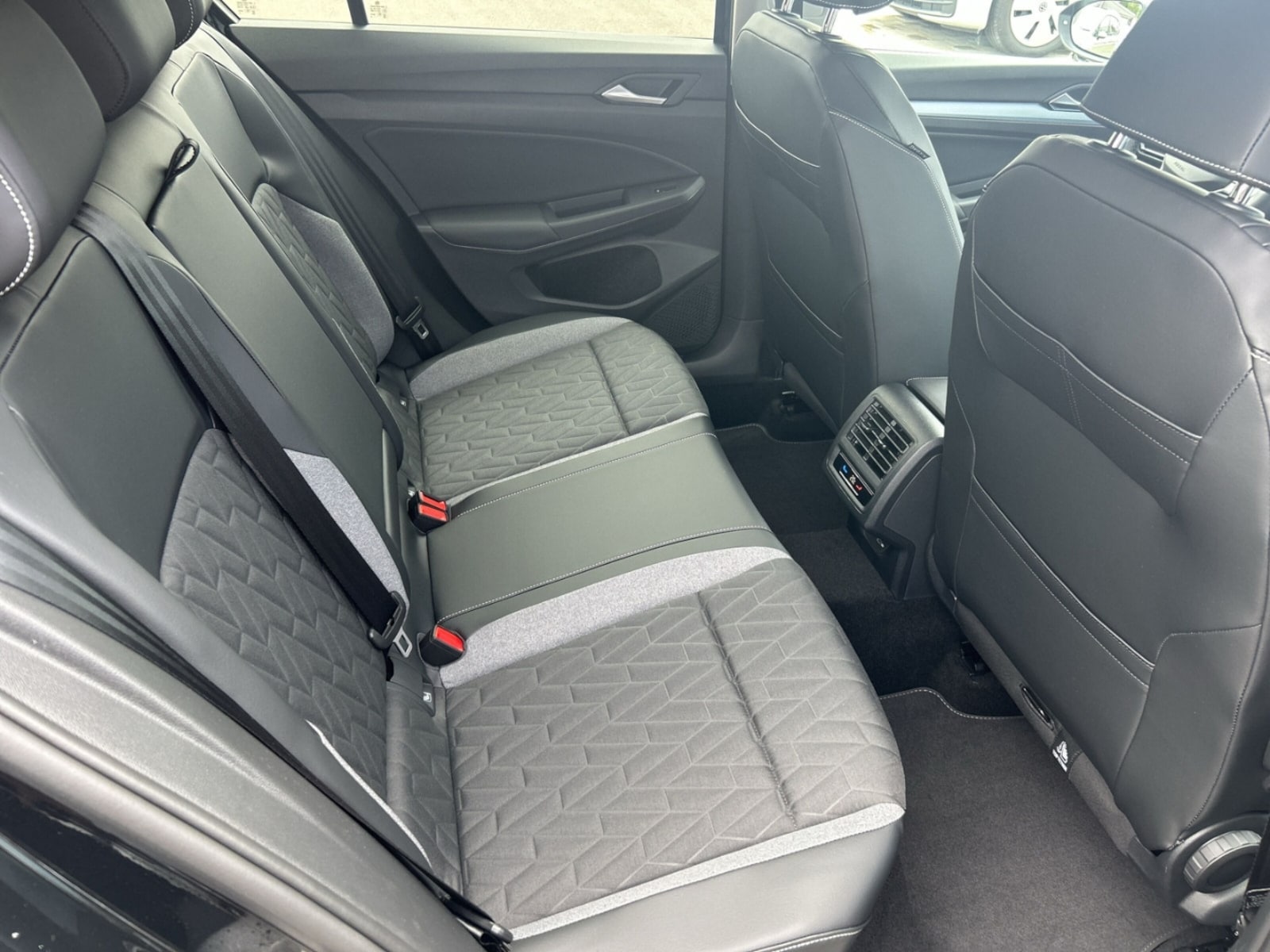 Volkswagen Golf – Bild 8