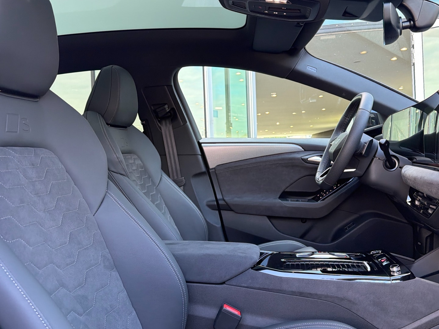 Bild über Audi A6 Sportback e-tron e-tron performance - für weitere Informationen kontaktieren Sie den Audi Partner