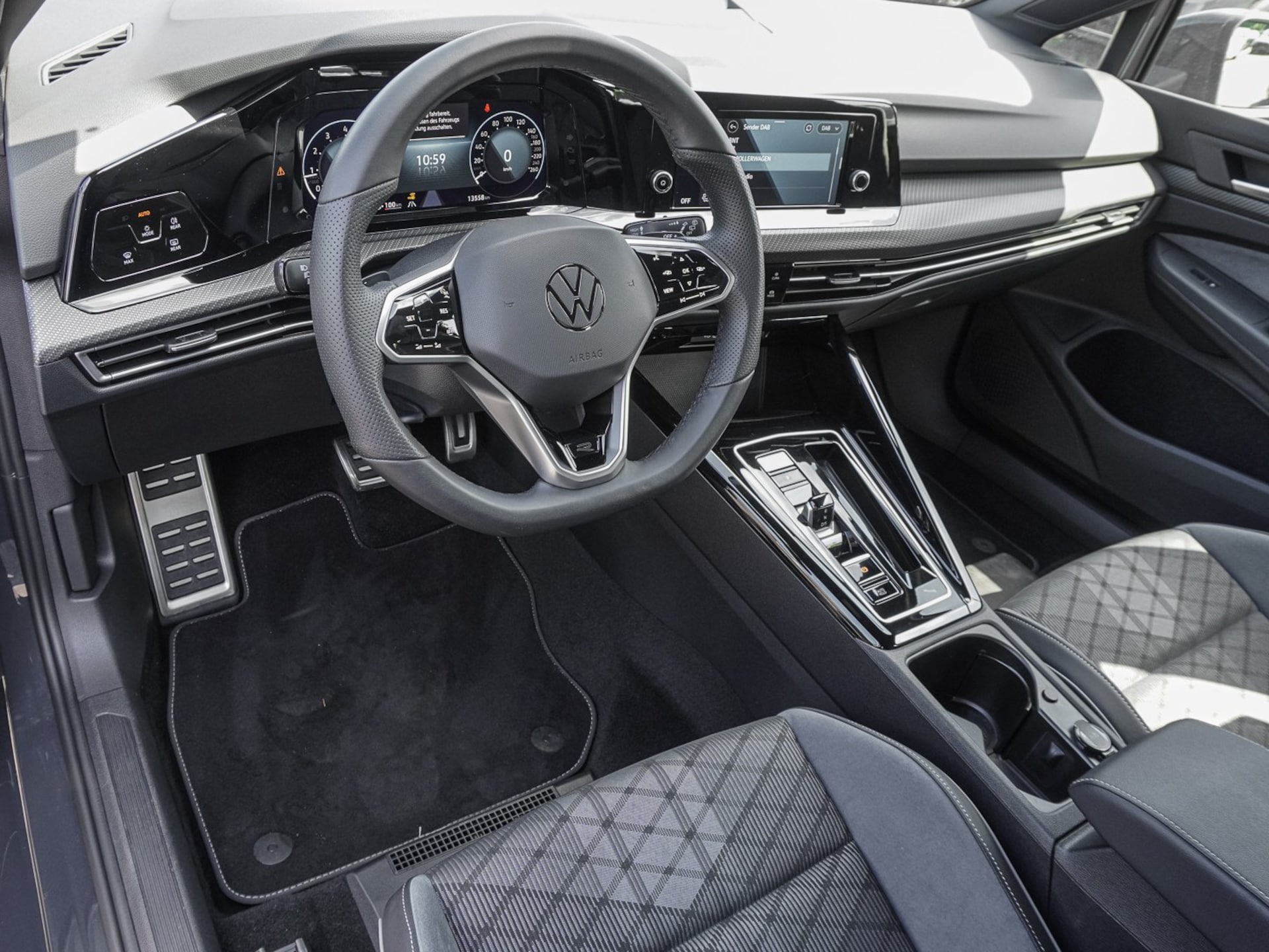Volkswagen Golf R-Line