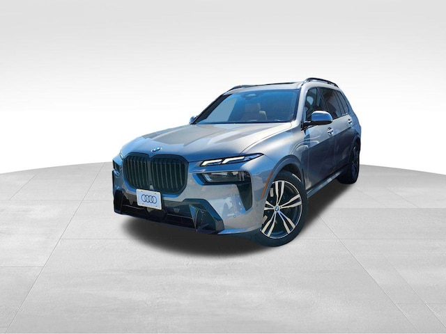 2023 BMW X7