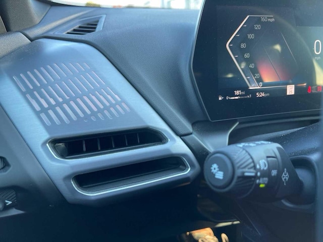 2025 BMW 2 Series 228 - Photo 22