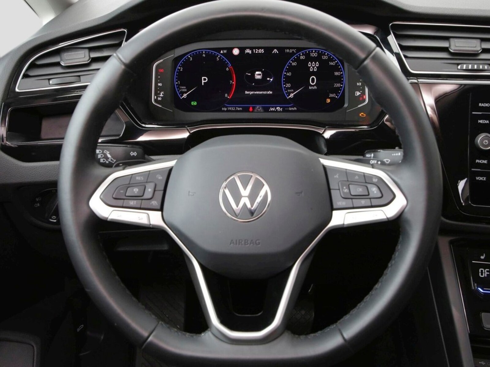 Volkswagen Touran – Bild 16