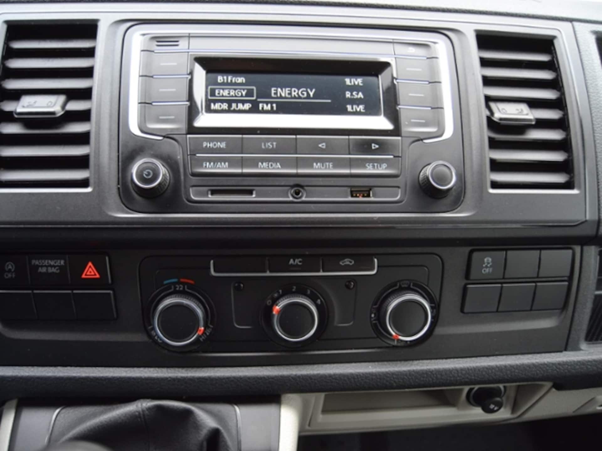 Volkswagen T6 Transporter Kasten kurzer Radstand