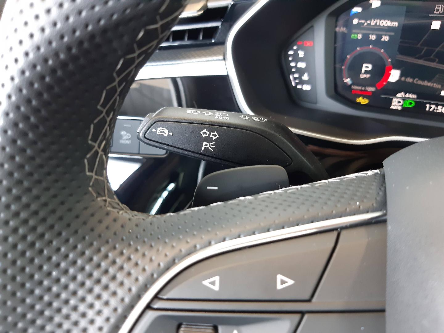 Image about Audi Q3 S line 35 TFSI 110 kW (150 ch) S tronic