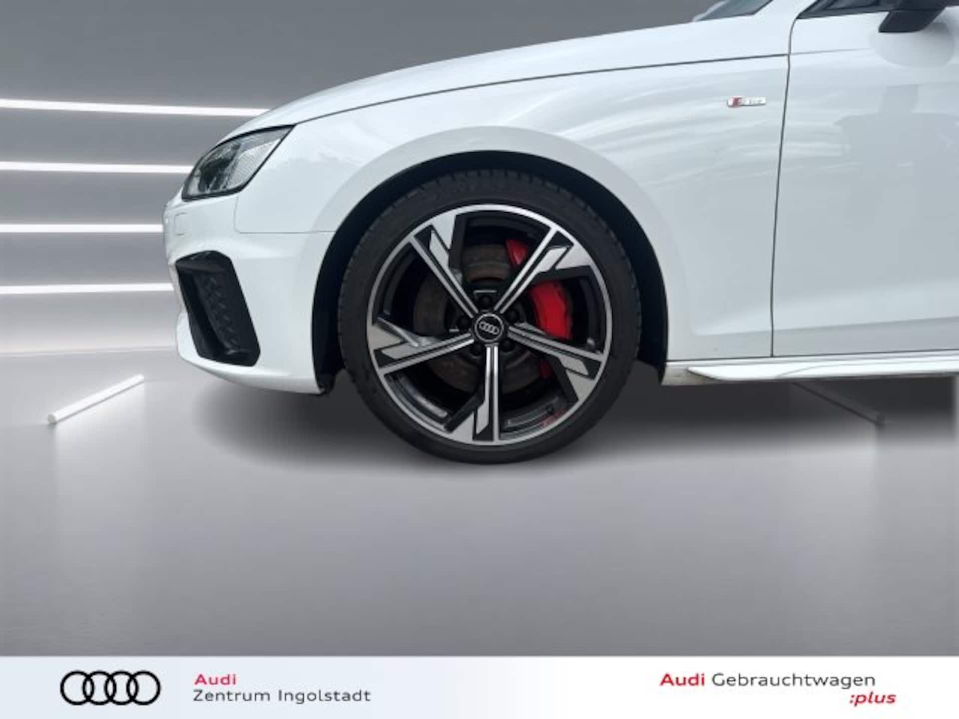 Audi A4 Avant S line
