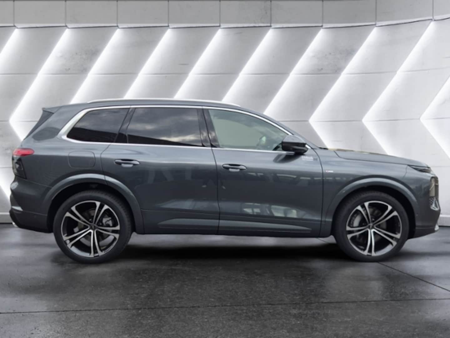 Bild über Audi Q7 SUV TDI quattro 220 kW tiptronic - für weitere Informationen kontaktieren Sie den Audi Partner