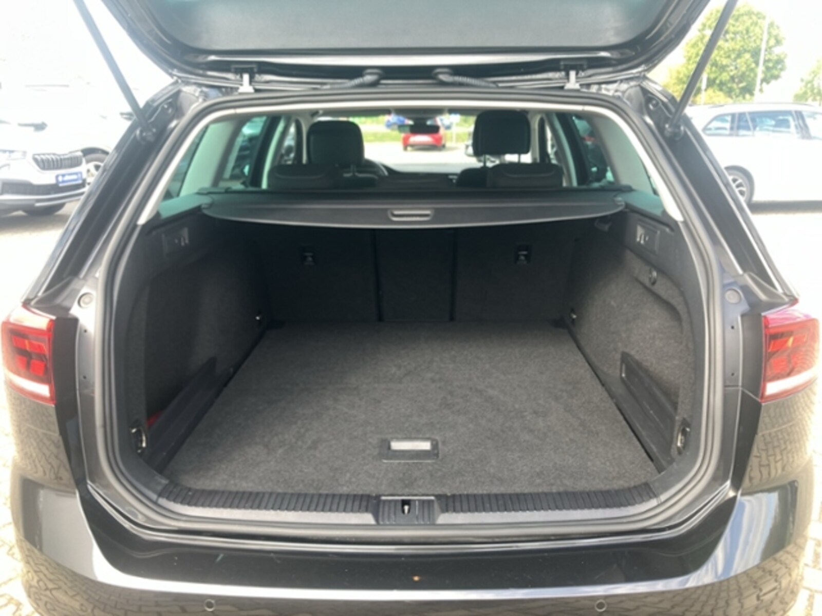 Volkswagen Passat Variant – Bild 12