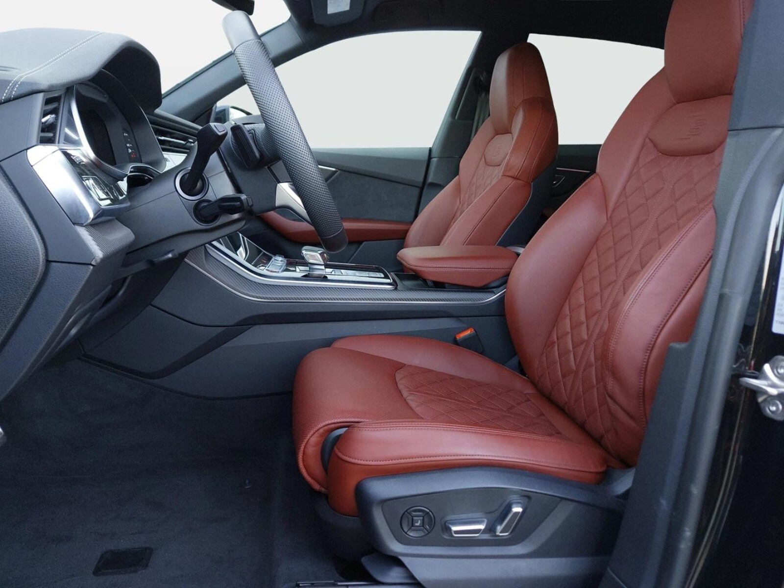 Audi SQ8 – Bild 10