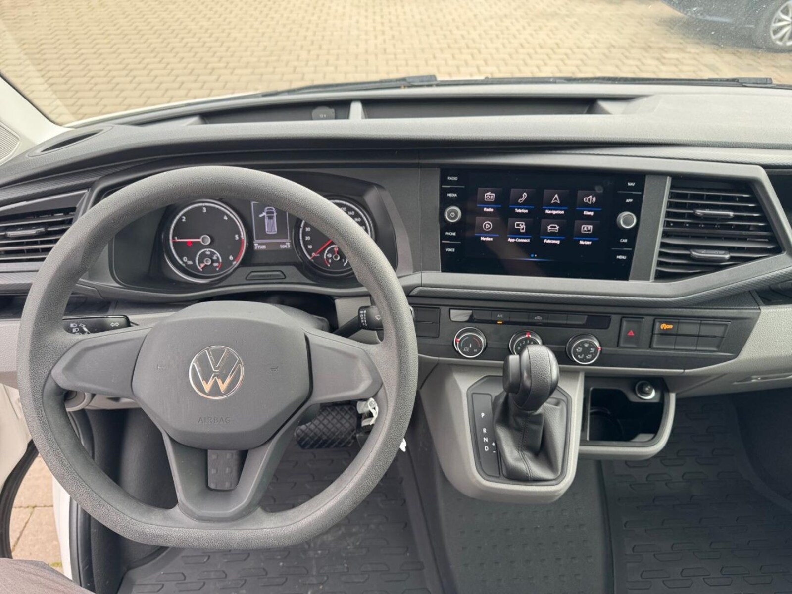 Volkswagen T6.1 Transporter Kasten kurzer Radstand – Bild 7