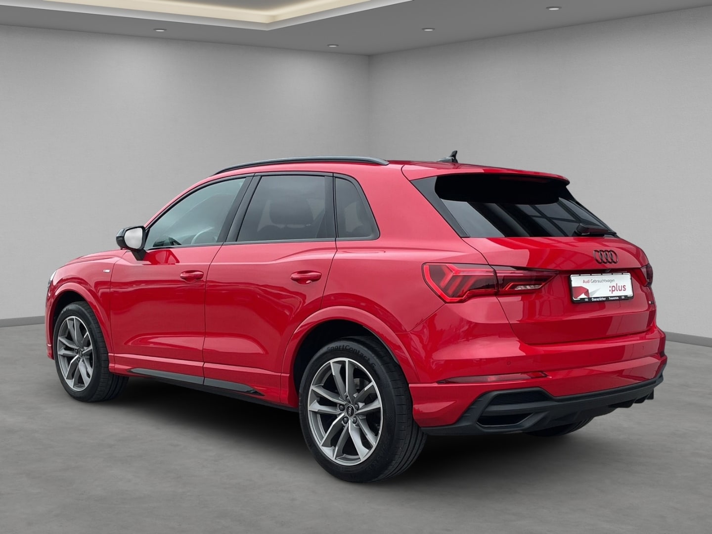 Bild über Audi Q3 S line 45 TFSI quattro S tronic - für weitere Informationen kontaktieren Sie den Audi Partner