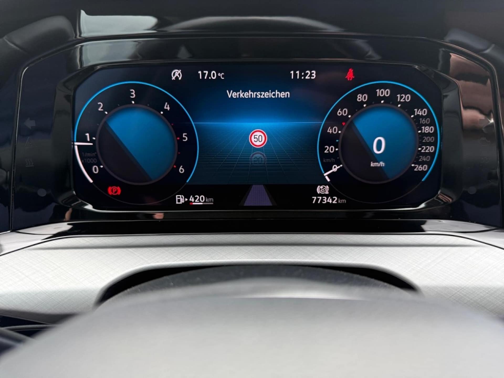 Volkswagen Golf Variant Life