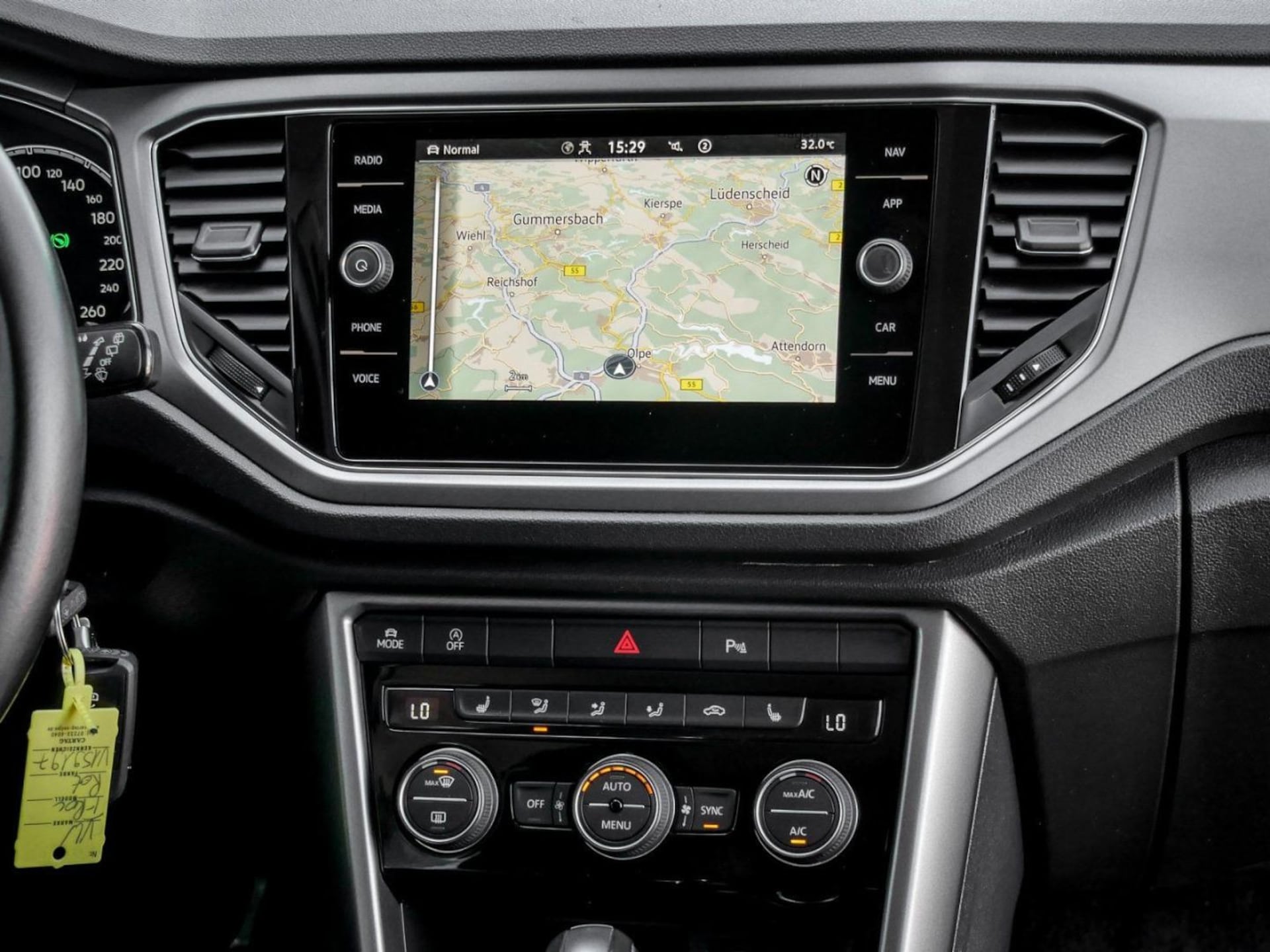 Volkswagen T-Roc Active
