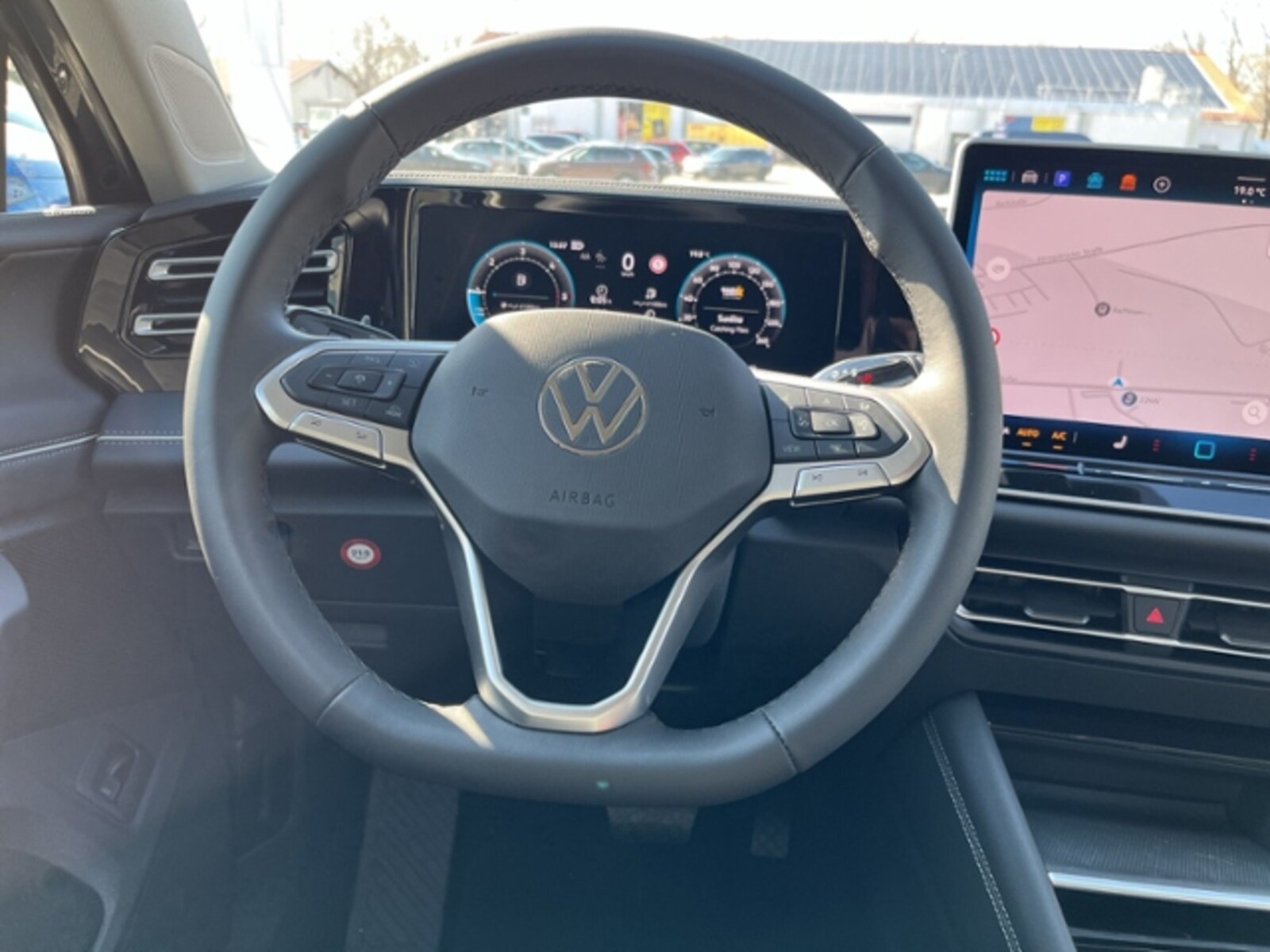 Volkswagen Tiguan – Bild 12