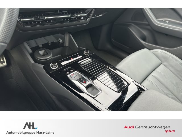 Image about Audi Q6 SUV e-tron e-tron quattro