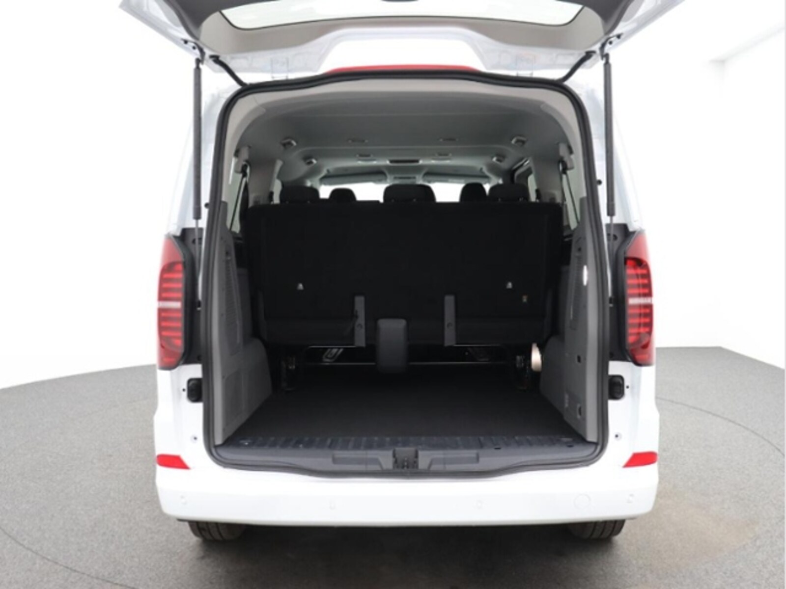Volkswagen Caravelle langer Radstand – Bild 10