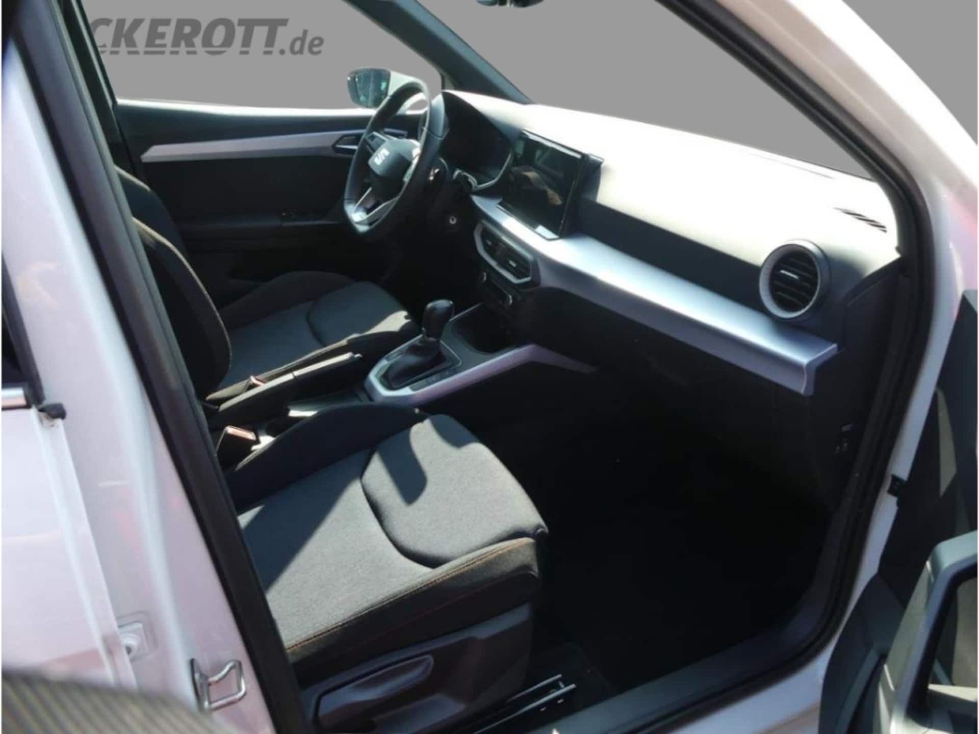 SEAT Arona FR