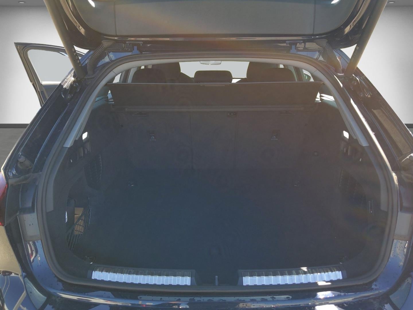 Bild über Audi A5 Avant TDI quattro 150 kW S tronic - für weitere Informationen kontaktieren Sie den Audi Partner