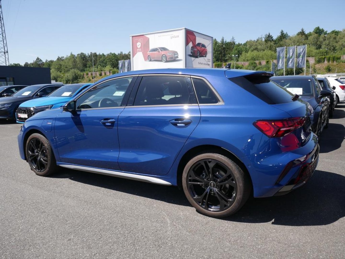 Bild über Audi A3 Sportback TFSI e S line 40 TFSI e S tronic - für weitere Informationen kontaktieren Sie den Audi Partner