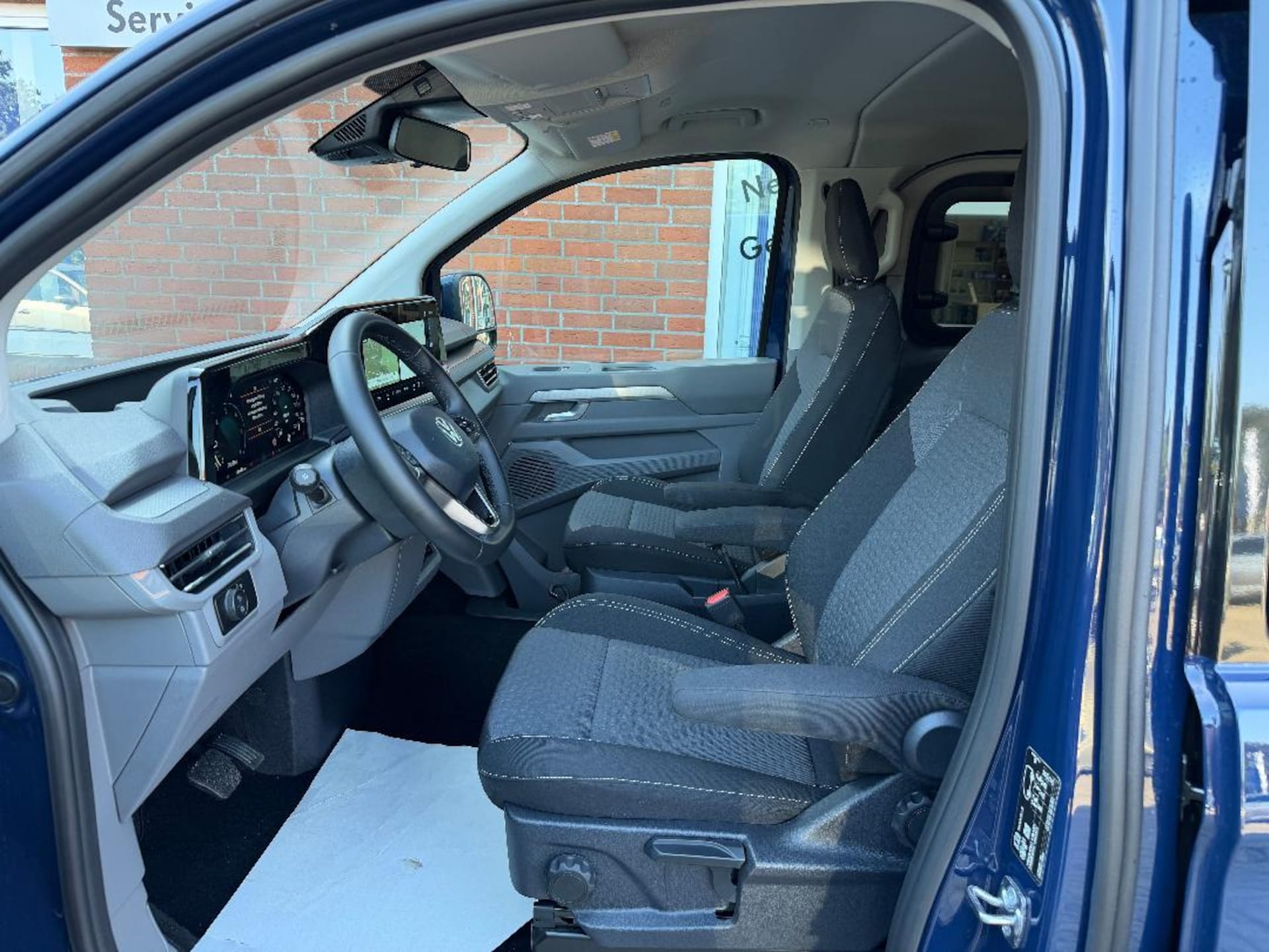 Volkswagen Caravelle Style