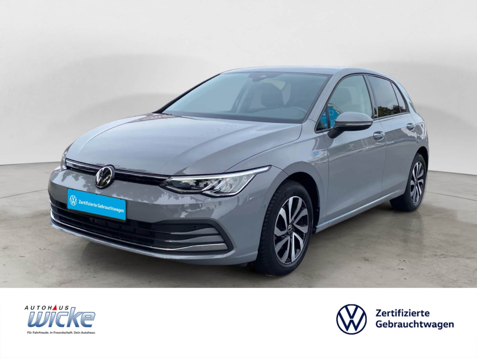Volkswagen Golf — Volkswagen Golf Golf Life 1.5 TSI Active NAVI KLIMA PDC REAR VIEW