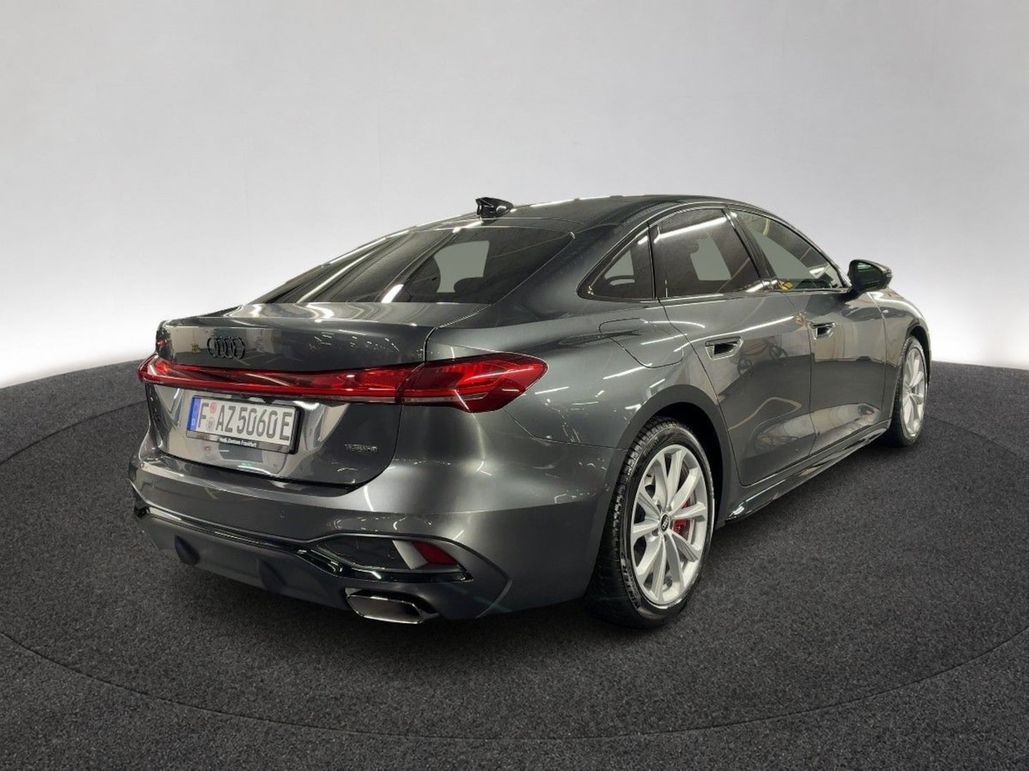 Bild über Audi A5 Limousine e-hybrid e-hybrid quattro 270 kW S tronic - für weitere Informationen kontaktieren Sie den Audi Partner