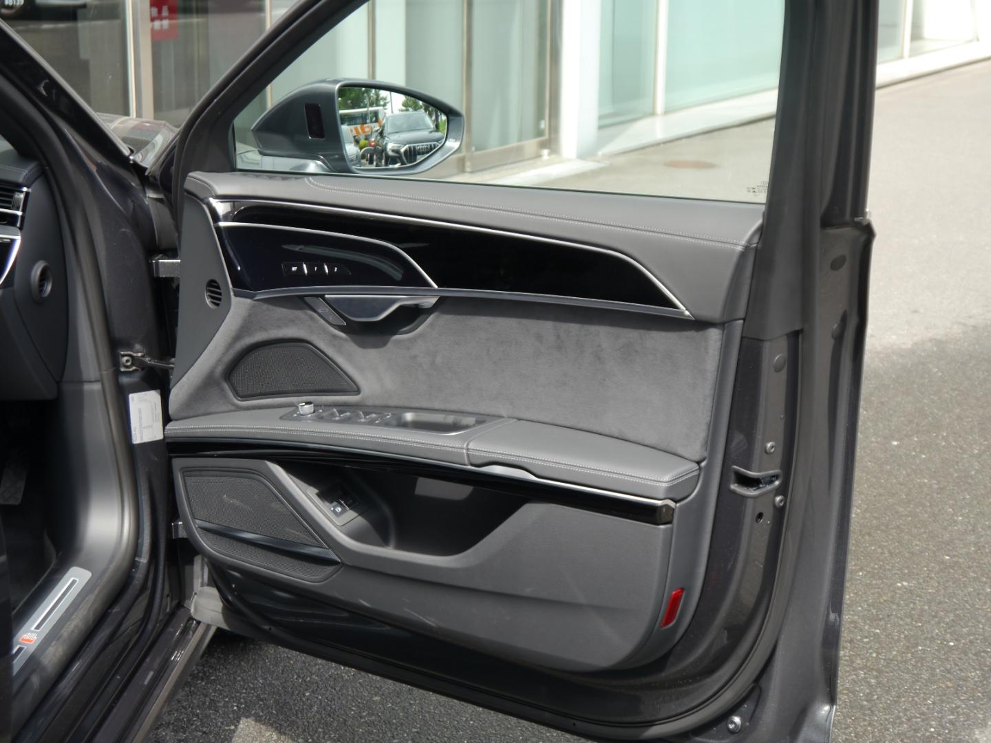 Image about Audi A8 TFSI e 60 TFSI e quattro tiptronic