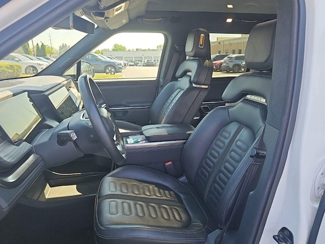 2023 Rivian R1S