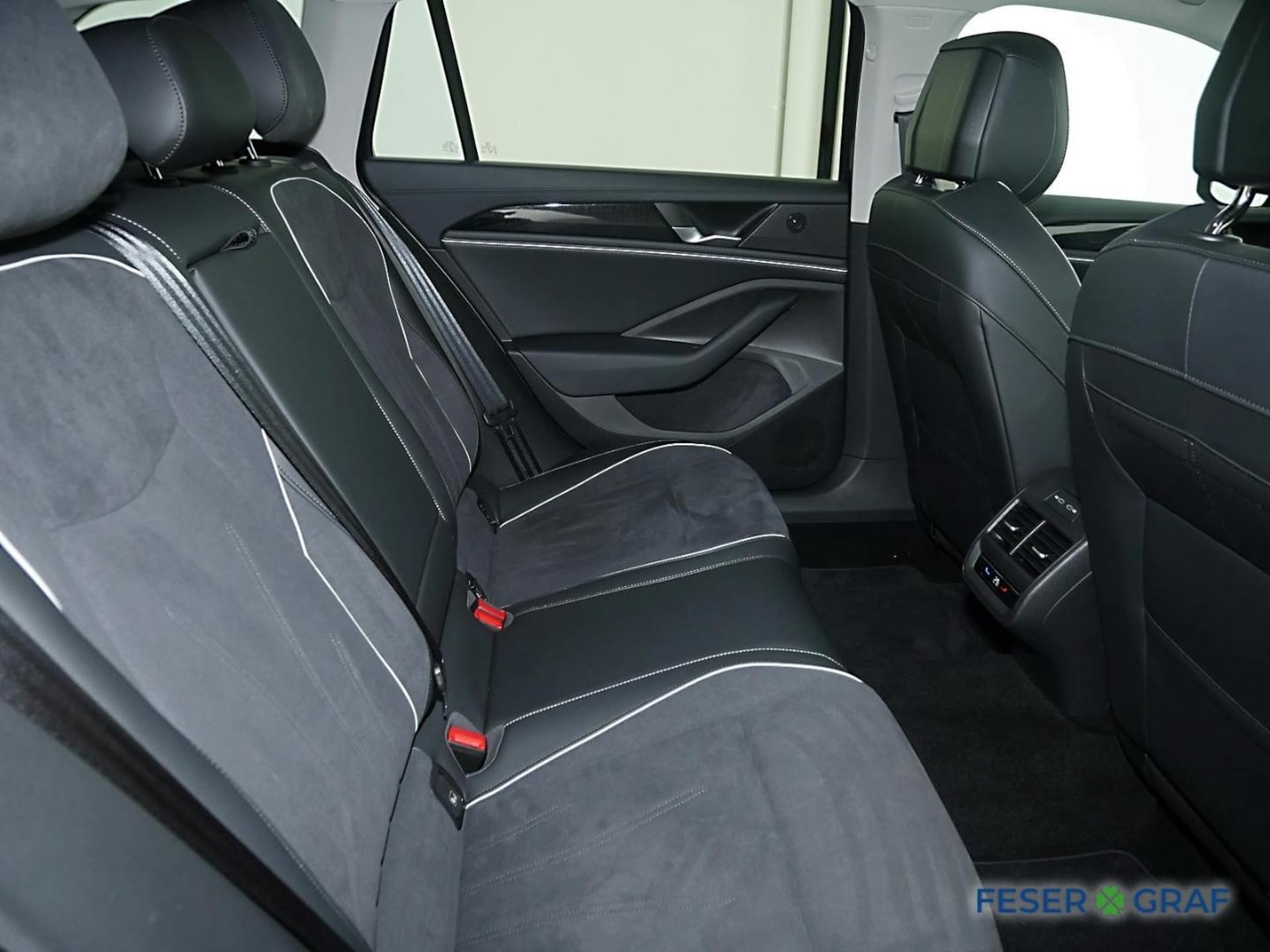 Volkswagen Passat Business