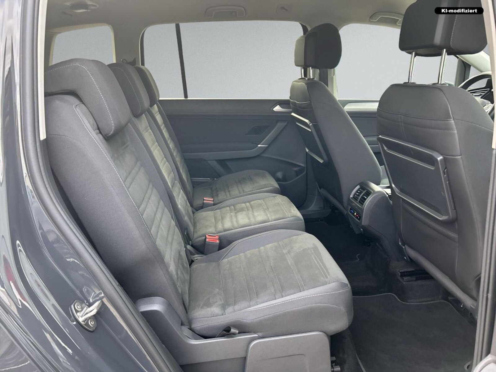 Volkswagen Touran – Bild 12