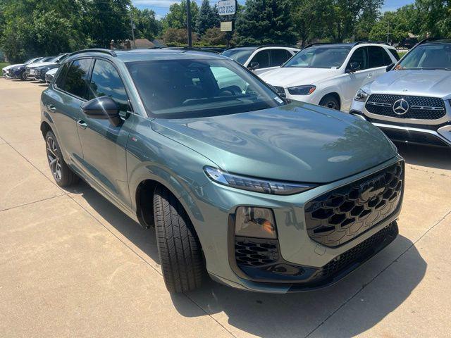 2026 Audi Q3 S line quattro's photo