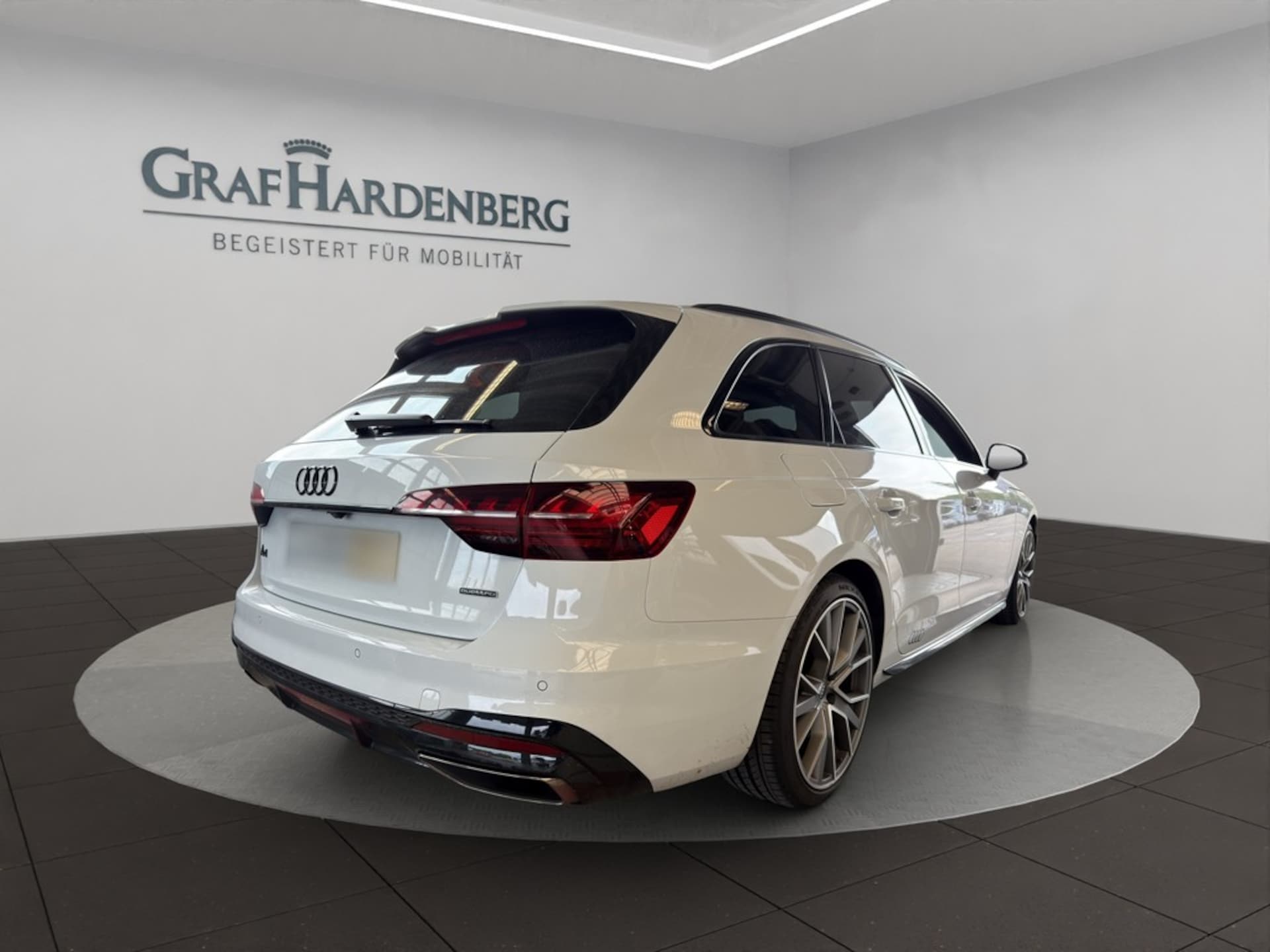 Audi A4 Avant S line