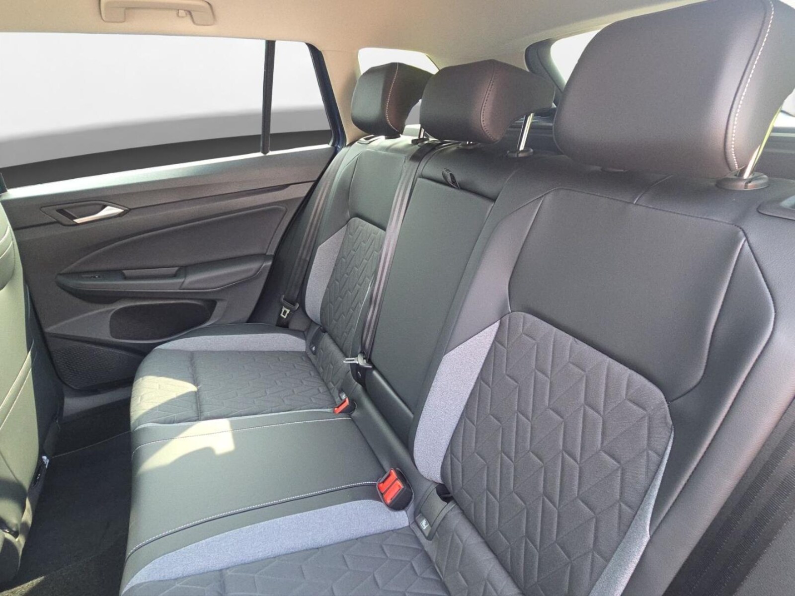 Volkswagen Golf Variant – Bild 8