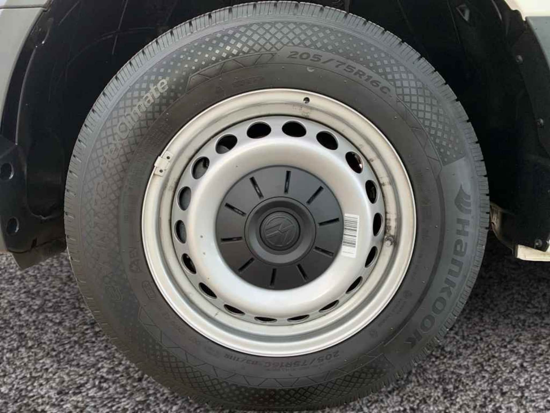 Volkswagen Crafter Kasten langer Radstand