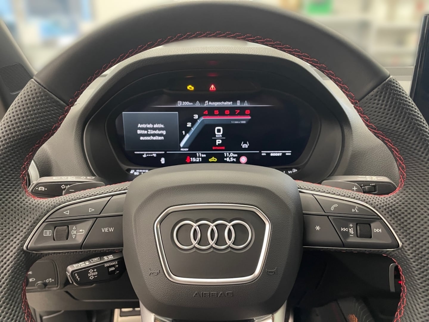 Bild über Audi SQ2 TFSI quattro S tronic - für weitere Informationen kontaktieren Sie den Audi Partner