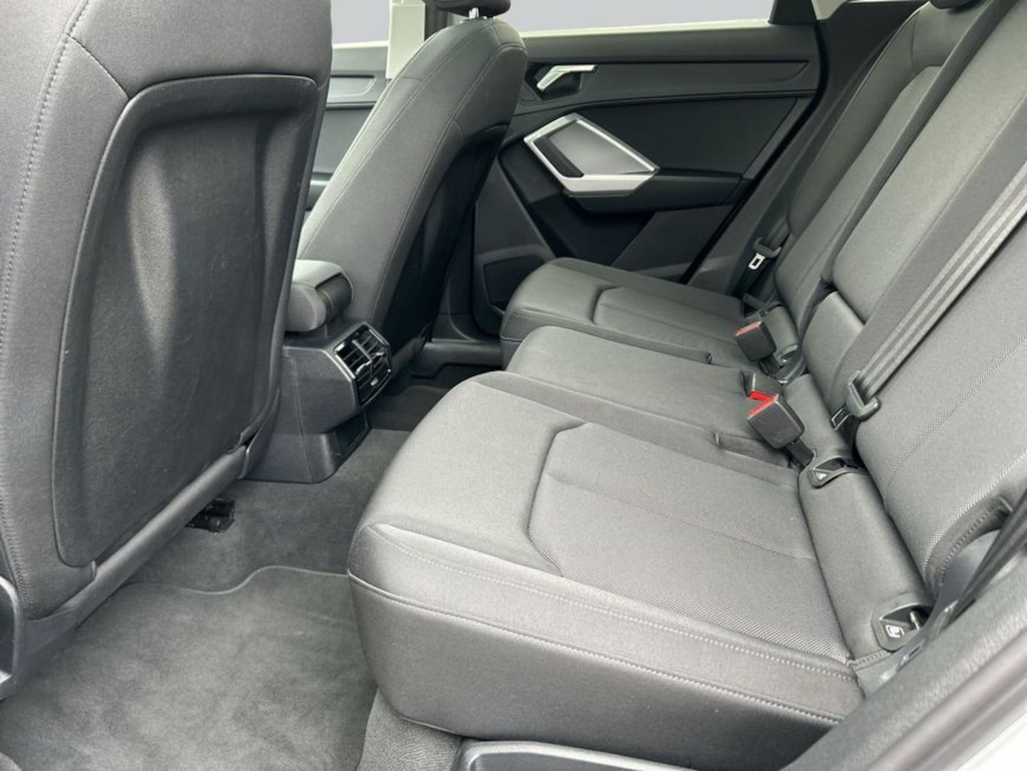 Bild über Audi Q3 S line 35 TFSI S tronic - für weitere Informationen kontaktieren Sie den Audi Partner