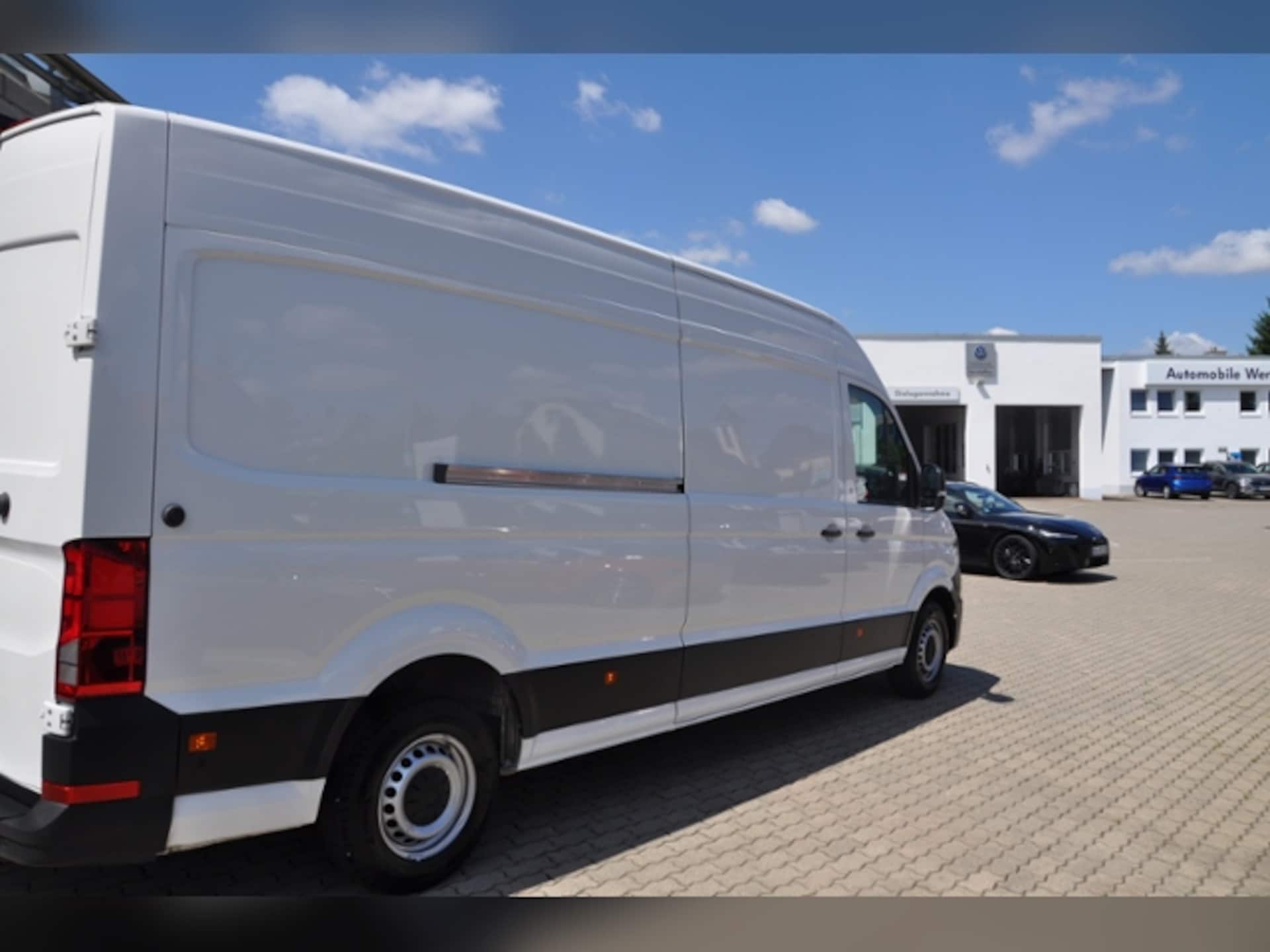 Volkswagen Crafter Kasten langer Radstand