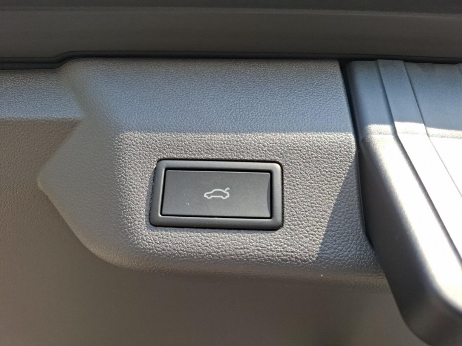 Volkswagen Multivan Langversion – Bild 16