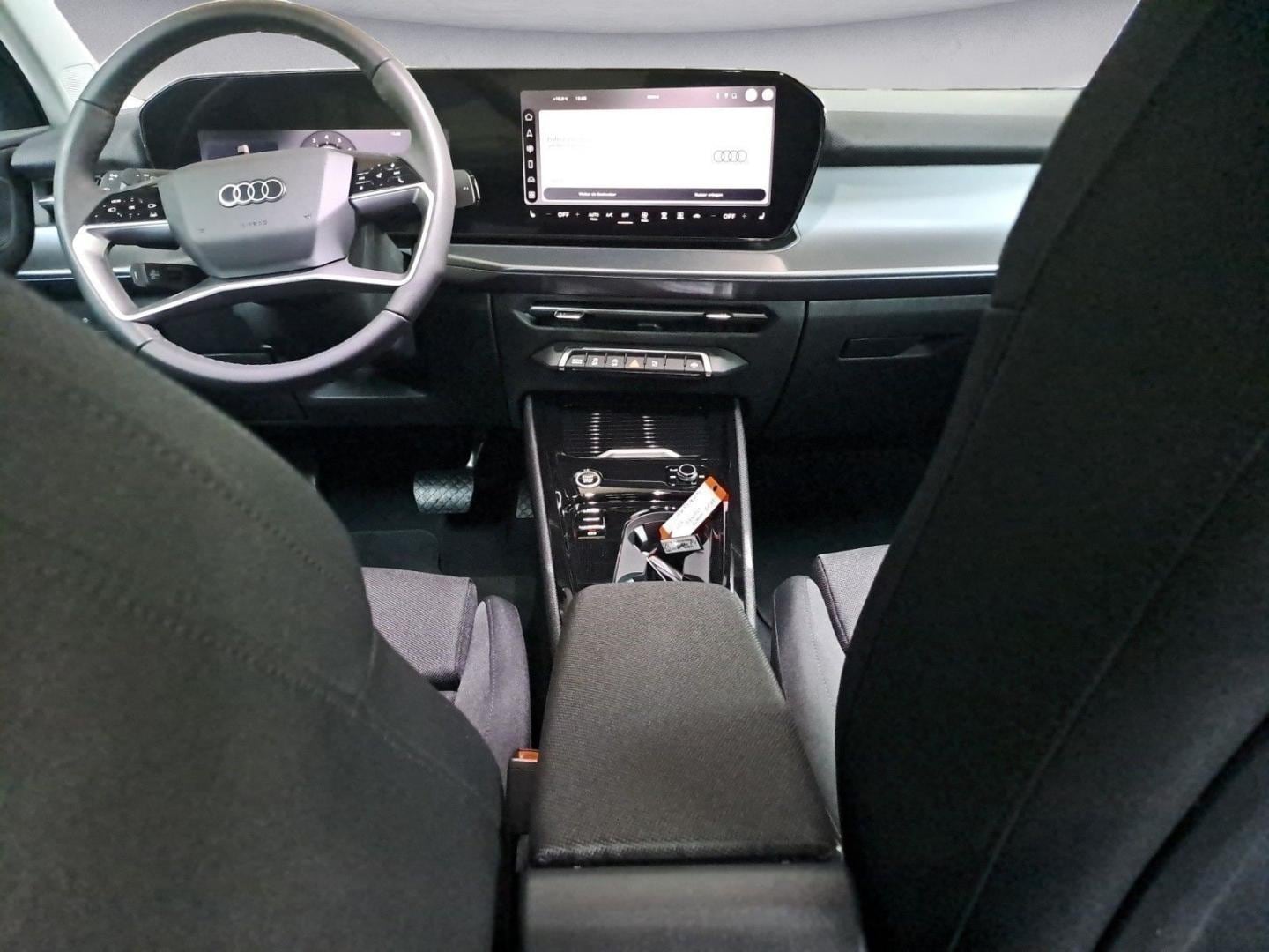 Bild über Audi Q3 SUV TFSI 110 kW S tronic - für weitere Informationen kontaktieren Sie den Audi Partner