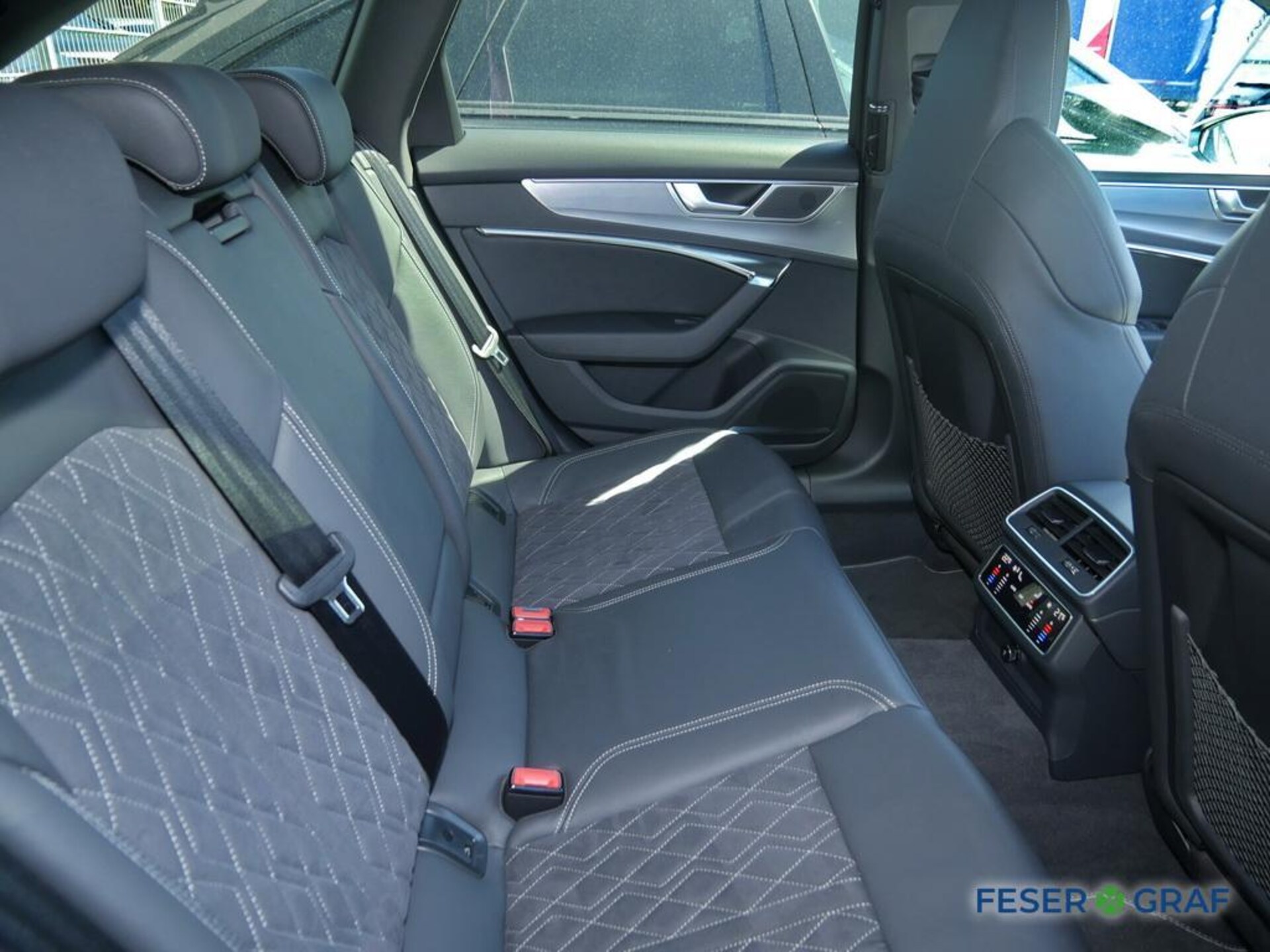 Audi S6 Avant