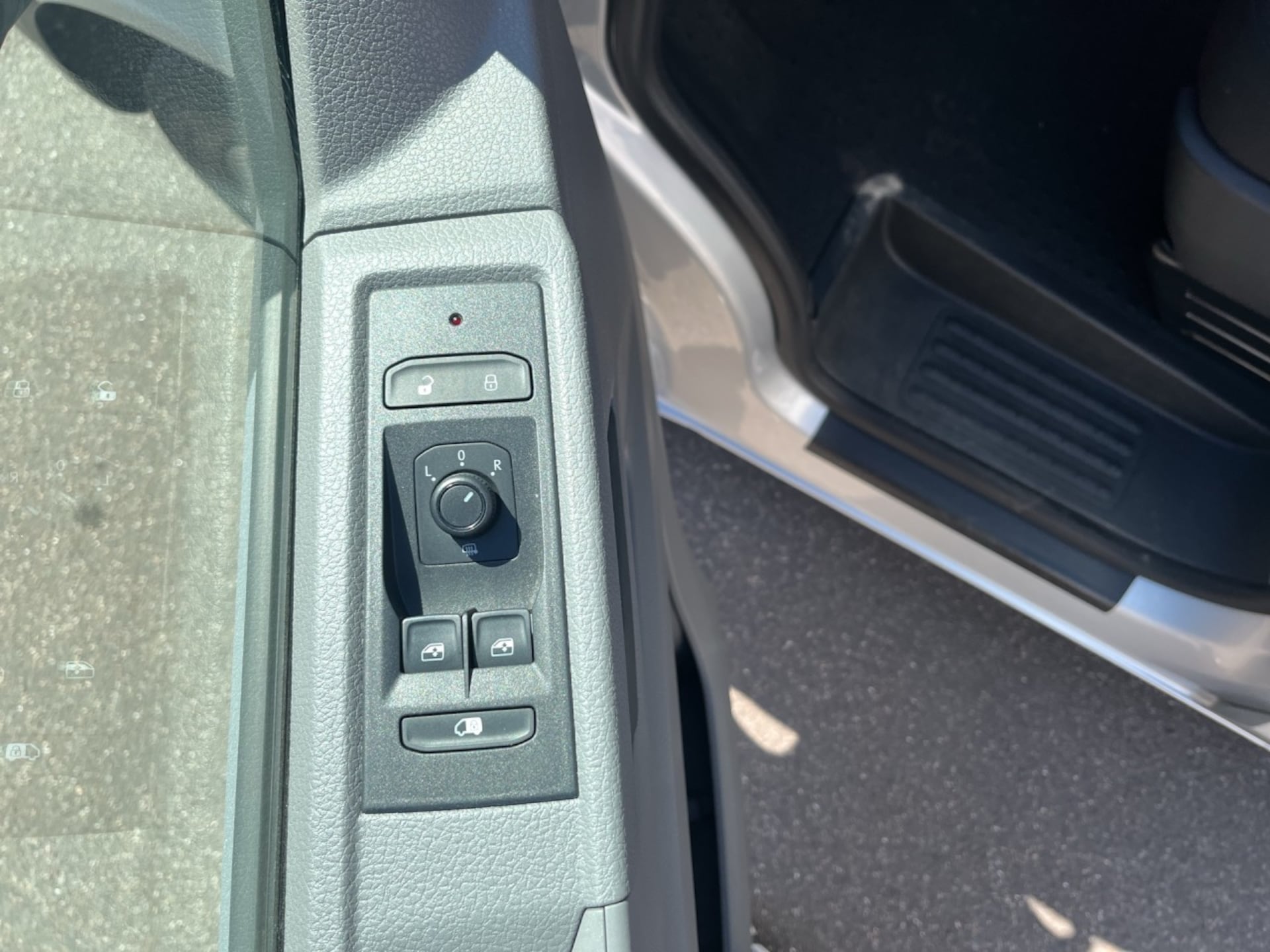 Volkswagen T6.1 Transporter Kasten langer Radstand