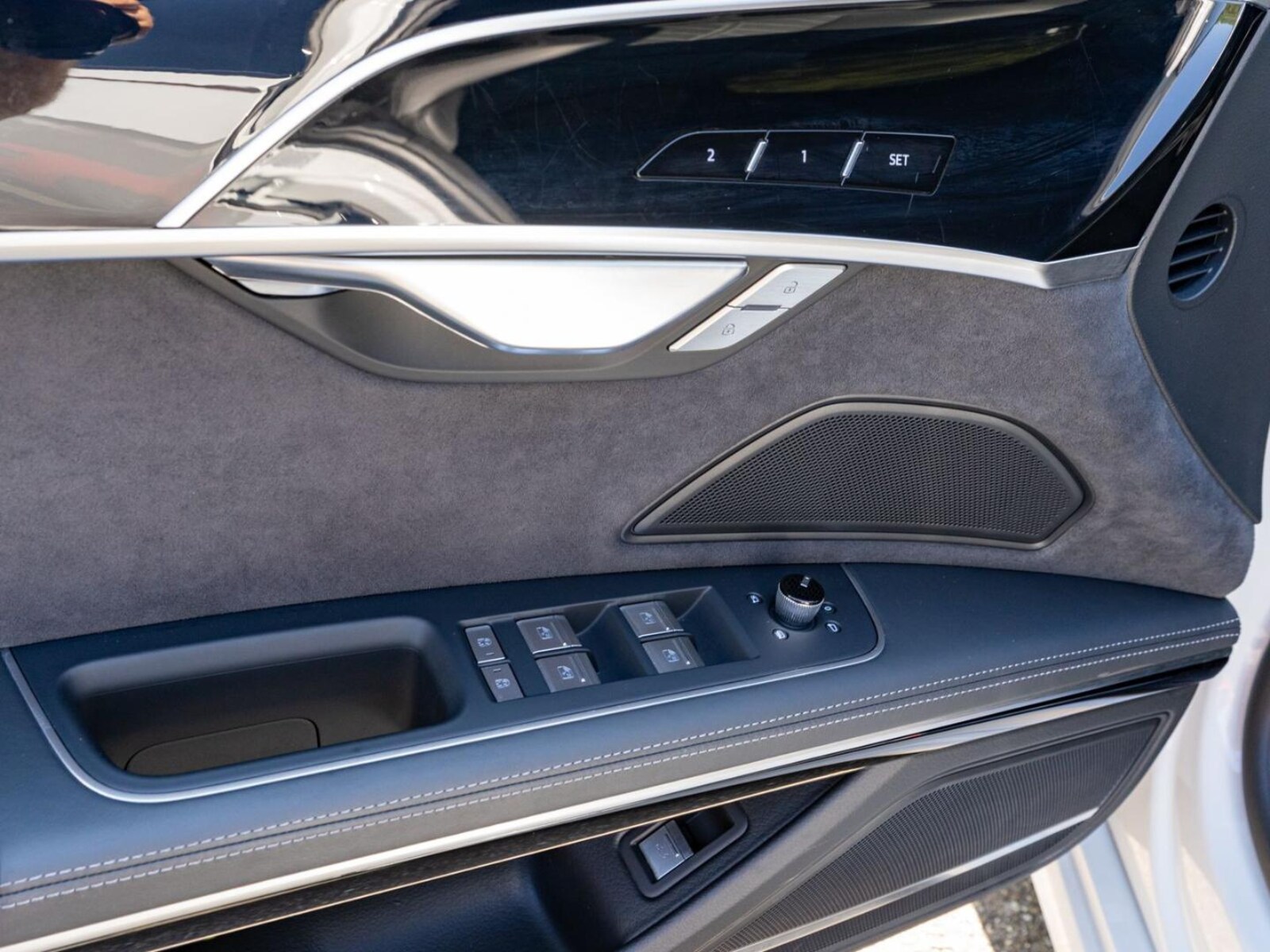 Audi A8 – Bild 11