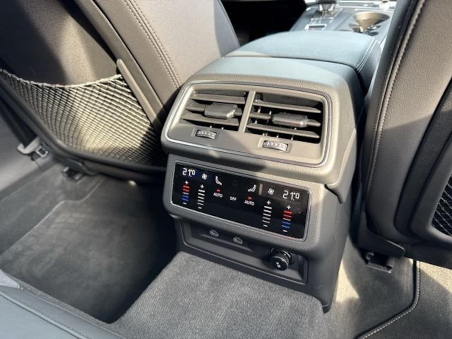 Bild über Audi A6 Avant TFSI e S line 50 TFSI e quattro S tronic - für weitere Informationen kontaktieren Sie den Audi Partner