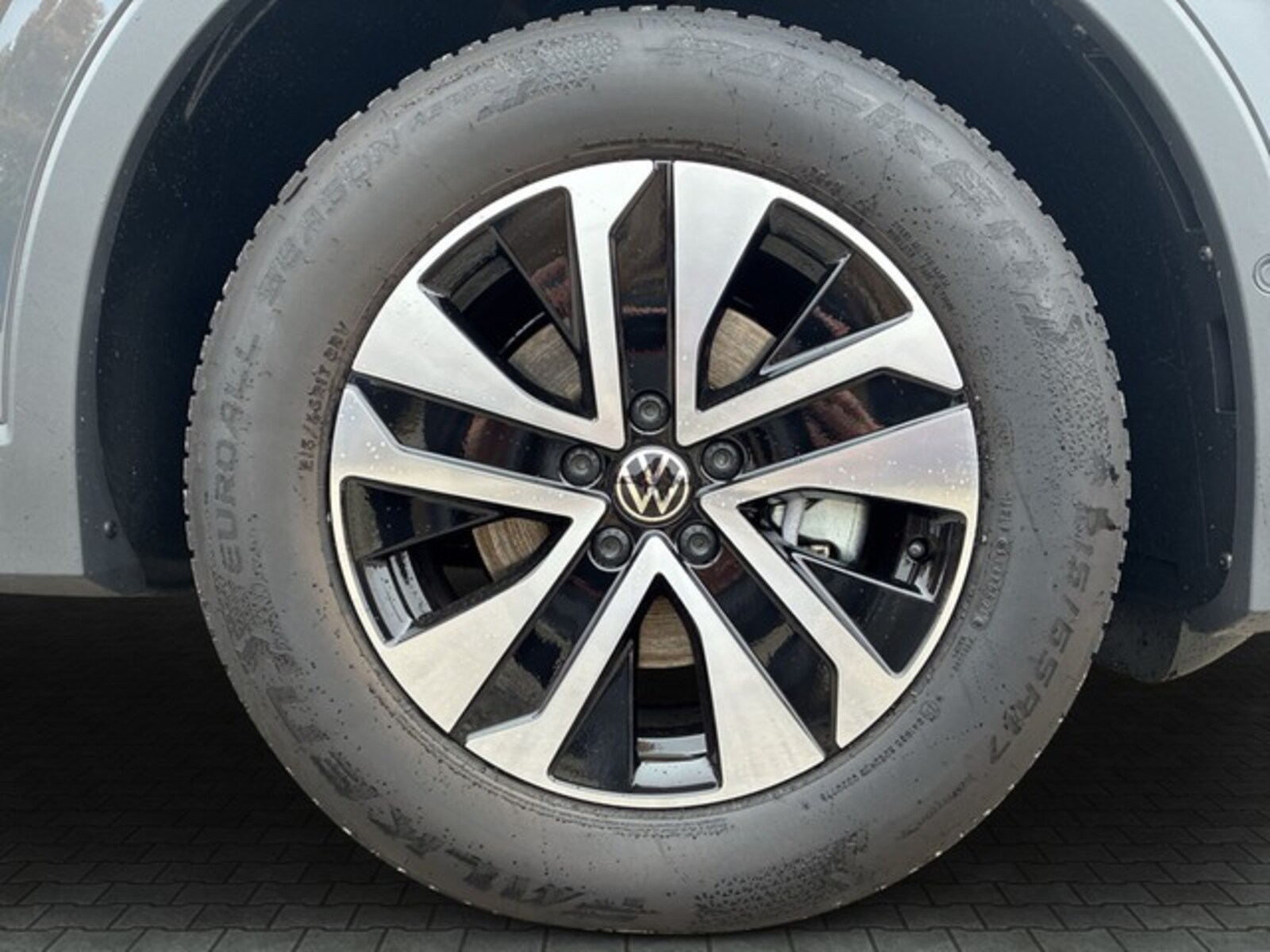 Volkswagen Tiguan – Bild 9