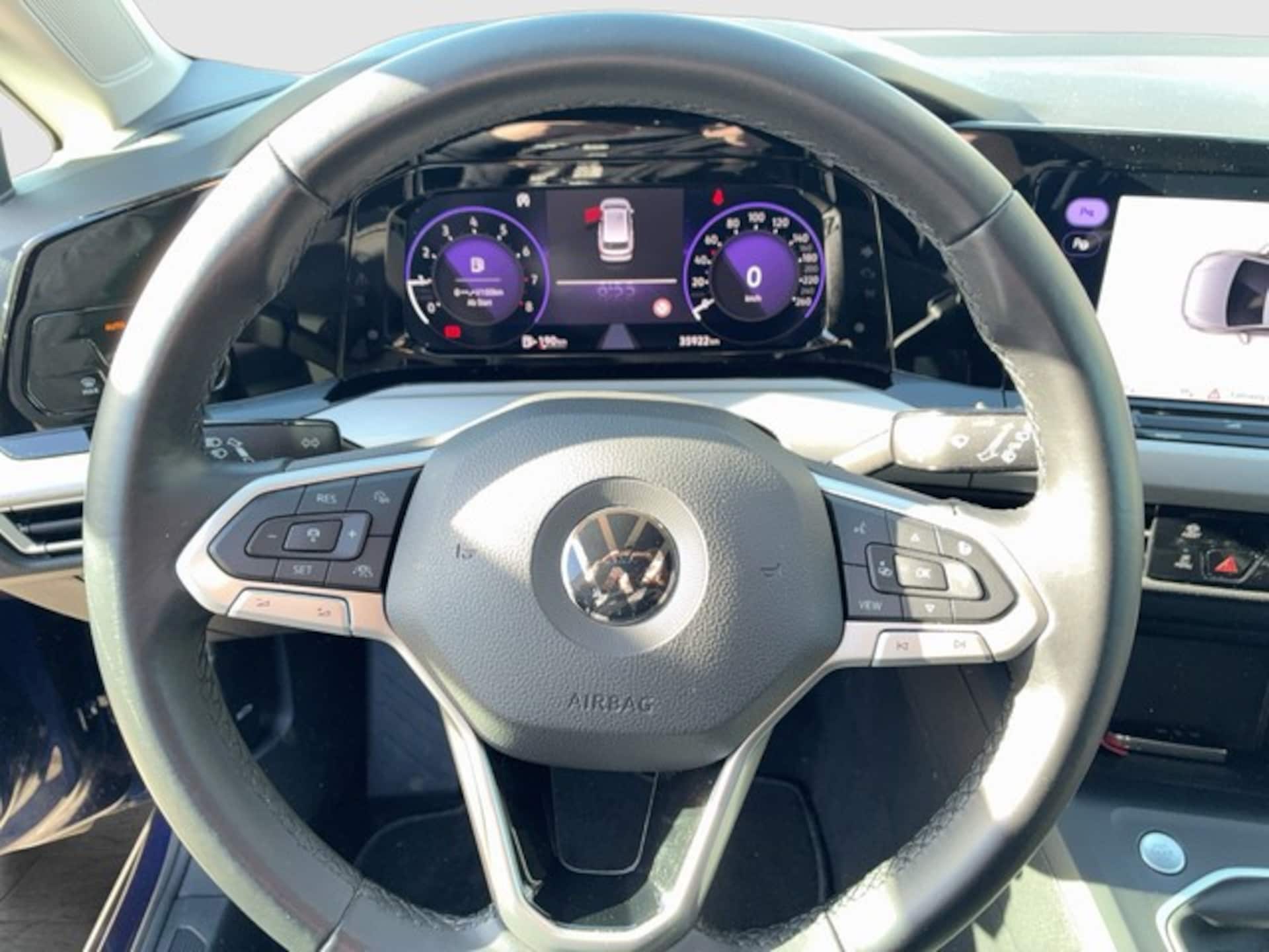 Volkswagen Golf Variant Life