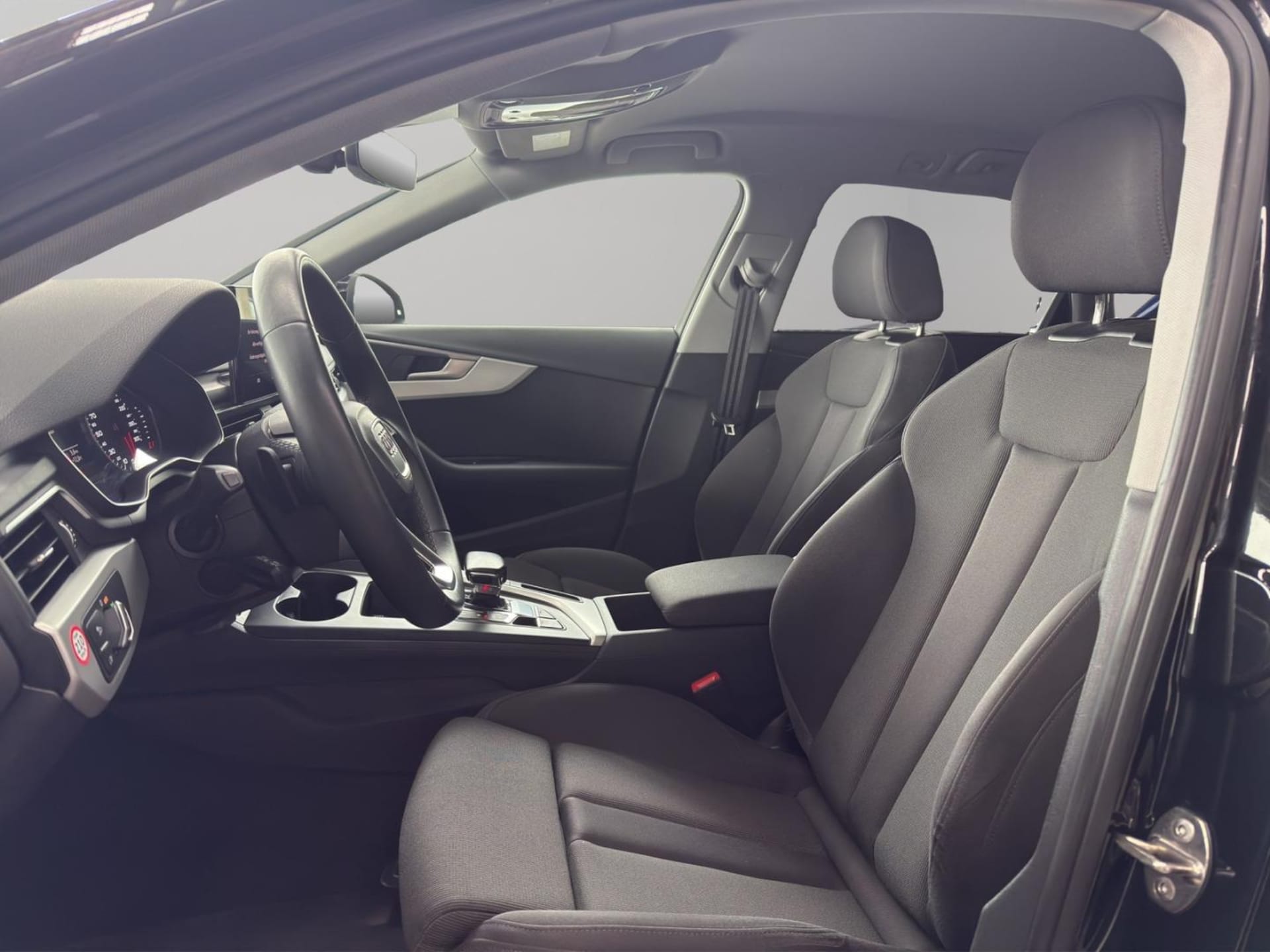 Audi A4 Avant S line
