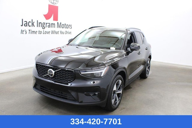 2026 Volvo XC40