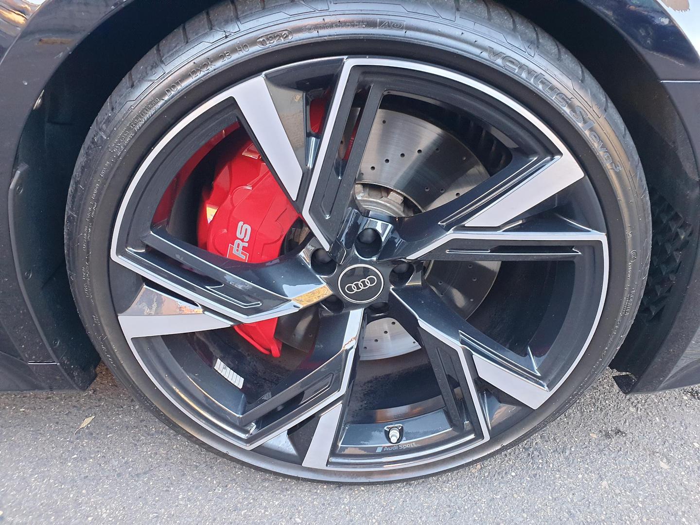 Image about Audi RS 6 Avant RS 6 Avant 441 kW tiptronic
