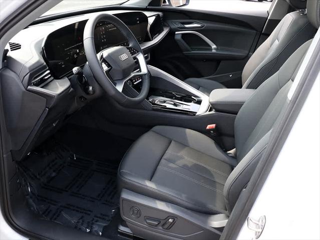 2025 AUDI Q5 - Image 12