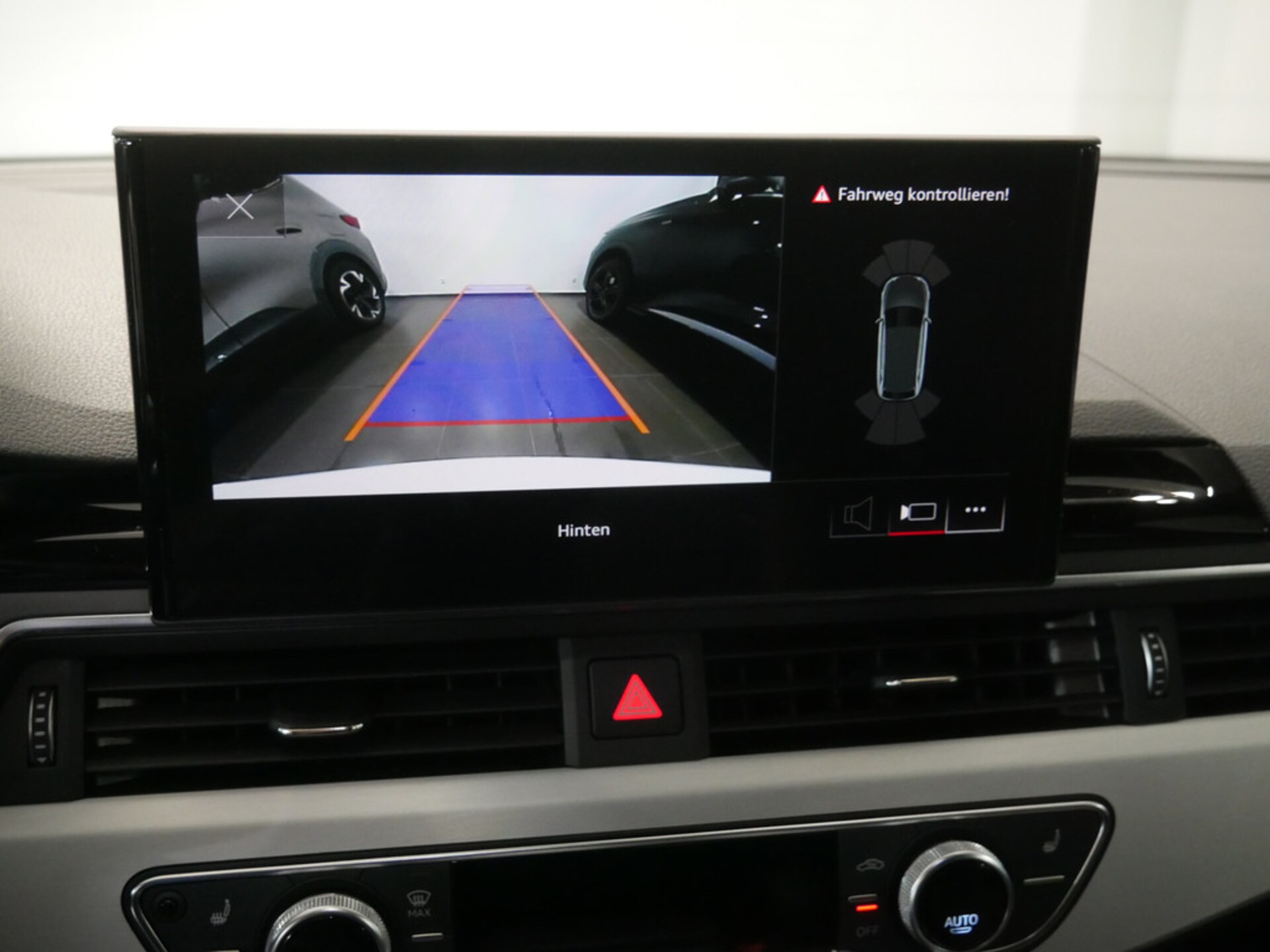 Audi A4 Avant S line